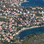 - Sibenik Riviera 7036 شقة Grebaštica
