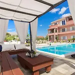- Sibenik Riviera 7036 شقة *
