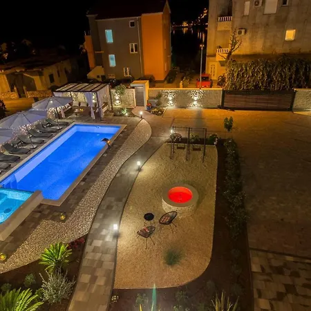 Grebastica/sibenik Riviera 7036 Apartment