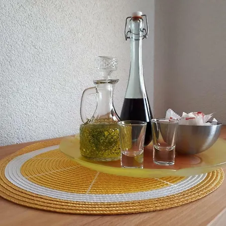 Apartman - Sibenik Riviera 7036 Grebastica