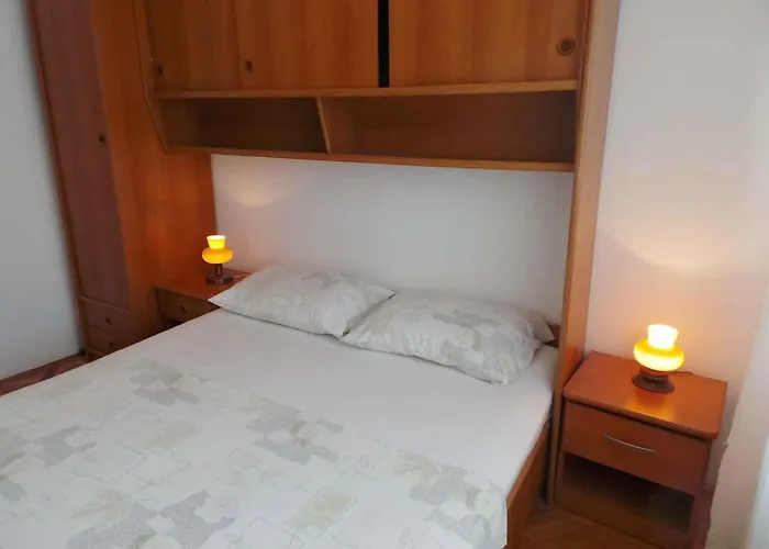 - Sibenik Riviera 7036 *